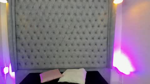 Gyal Smith online show from 05-20-26, 03:02