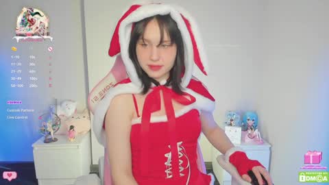 Snapshot of gylaxie chatting on 12-29-24, 09:17 online show from 12-29-24, 09:17