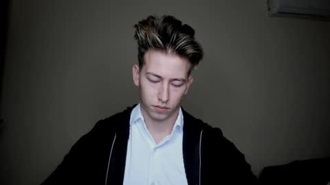 Oliver online show from 12-28-24, 06:06