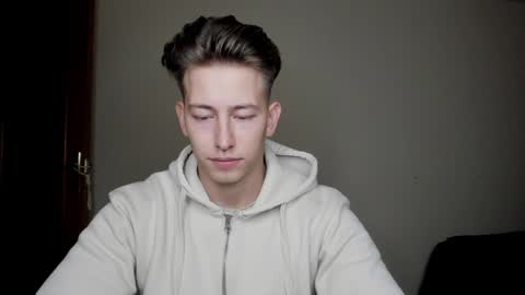 Oliver online show from 01-06-25, 08:28