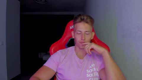 Oliver online show from 11-14-25, 12:20