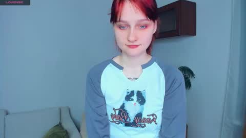 Kelly  Lilly online show from 11-15-25, 06:48