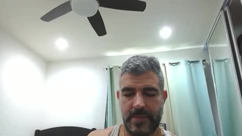 Snapshot of h0nest84 chatting on 04-19-26, 06:10 h0nest84 online show from 04-19-26, 06:10
