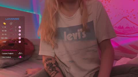 Lana online show from 01-22-25, 05:06