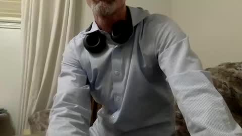 Snapshot of h333th3nz chatting on 02-24-26, 08:40 h333th3nz online show from 02-24-26, 08:40