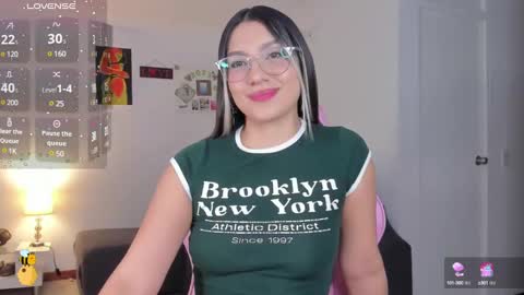 Snapshot of h3y_mia3 chatting on 03-07-25, 07:08 Paulina  online show from 03-07-25, 07:08