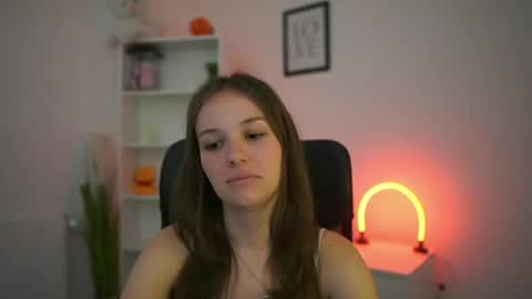 Gigi18 online show from 05-28-26, 08:11