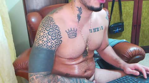 Snapshot of hades_carter chatting on 12-15-24, 04:18 Hades online show from 12-15-24, 04:18