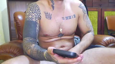 Snapshot of hades_carter chatting on 01-10-25, 11:39 Hades online show from 01-10-25, 11:39