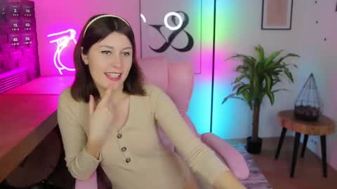 Hailey  Green online show from 02-09-25, 07:09