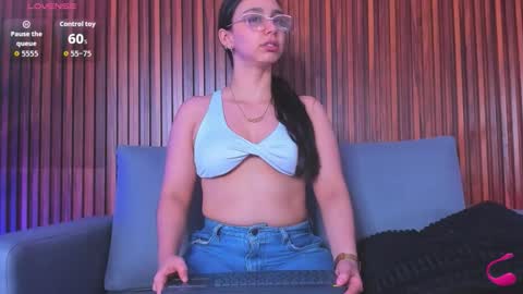 hailey_bieber_ online show from 02-28-26, 12:11