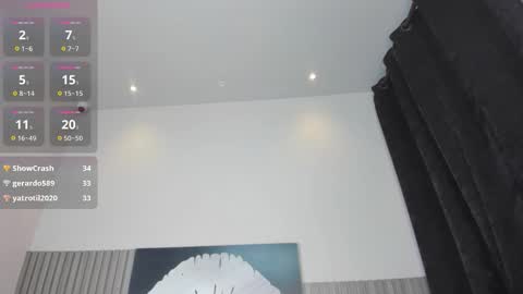 Snapshot of hailey_foxxx chatting on 10-26-25, 12:16 laura online show from 10-26-25, 12:16