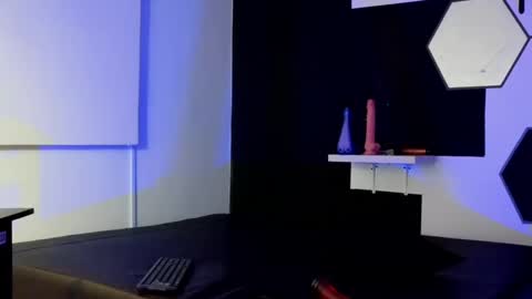 haileycat_ online show from 03-12-25, 06:07