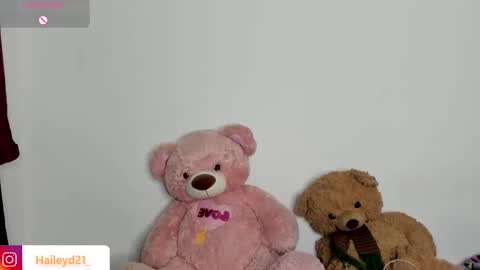 Hailey online show from 02-08-26, 12:58