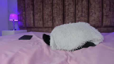 Haileymiler online show from 12-18-24, 08:09