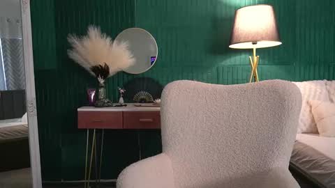 Hailey online show from 02-20-26, 06:26