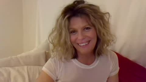 Hailey online show from 02-24-25, 03:55