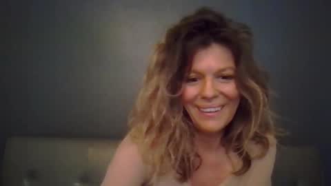 Hailey online show from 11-18-25, 07:40