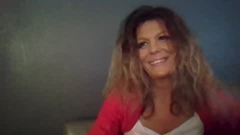 Hailey online show from 12-20-25, 10:17