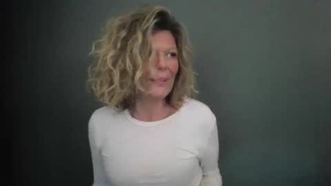 Hailey online show from 04-28-26, 05:07