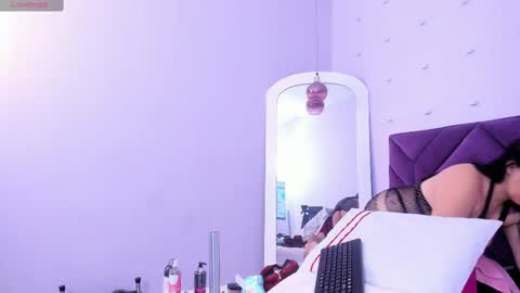 Snapshot of haileystonei chatting on 02-09-25, 11:47 haileystonei online show from 02-09-25, 11:47