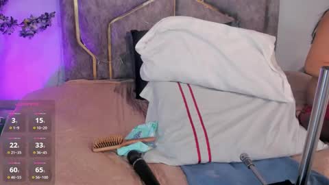 Snapshot of haileystonei chatting on 09-25-25, 11:36 haileystonei online show from 09-25-25, 11:36