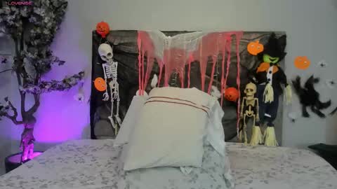 Snapshot of haileystonei chatting on 11-01-25, 03:08 haileystonei online show from 11-01-25, 03:08