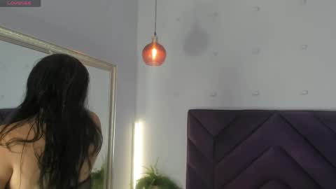 haileystonei online show from 06-08-26, 12:05