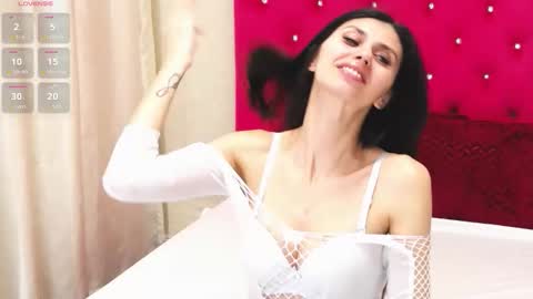 Hailey online show from 02-10-26, 08:46