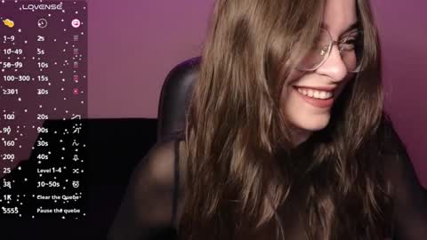 Snapshot of haily_heavenly chatting on 12-24-24, 02:01 HailyHeavenly online show from 12-24-24, 02:01