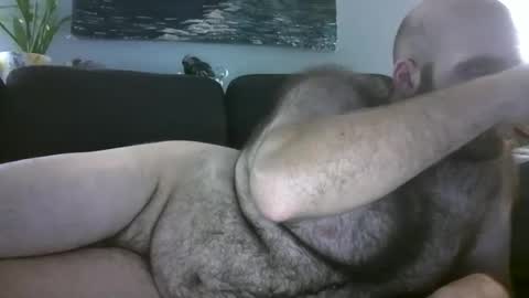 Hairiest Bear online show from 12-20-25, 06:53
