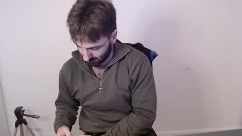 Snapshot of hairy_superman chatting on 02-22-26, 01:18 hairy_superman online show from 02-22-26, 01:18