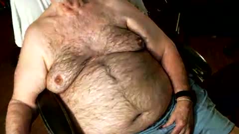 Snapshot of hairybear813 chatting on 06-16-26, 11:07 hairybear813 online show from 06-16-26, 11:07