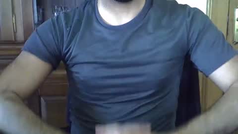 Snapshot of hairydaduncut chatting on 01-16-25, 12:53 hairydaduncut online show from 01-16-25, 12:53