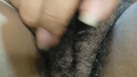 Snapshot of hairygirl83 chatting on 11-07-25, 09:04 hairygirl83 online show from 11-07-25, 09:04