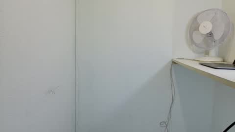 hairyinstinct online show from 11-02-25, 09:39