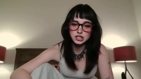 Jess online show from 11-23-25, 01:05