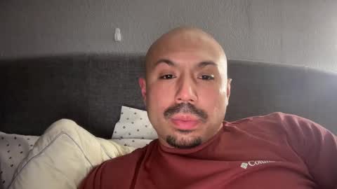 Snapshot of hairyman30000 chatting on 02-17-25, 04:09 hairyman30000 online show from 02-17-25, 04:09