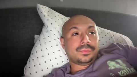 Snapshot of hairyman30000 chatting on 02-24-25, 04:05 hairyman30000 online show from 02-24-25, 04:05