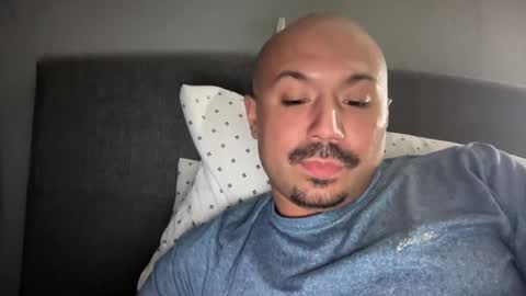 Snapshot of hairyman30000 chatting on 02-26-25, 02:48 hairyman30000 online show from 02-26-25, 02:48