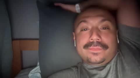 Snapshot of hairyman30000 chatting on 03-10-25, 05:43 hairyman30000 online show from 03-10-25, 05:43