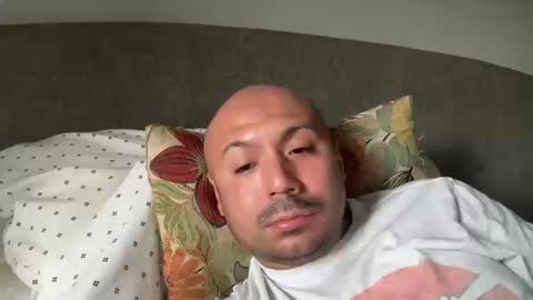 Snapshot of hairyman30000 chatting on 10-12-25, 11:26 hairyman30000 online show from 10-12-25, 11:26