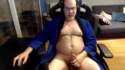 hairyman54 online show from 11-23-25, 06:19