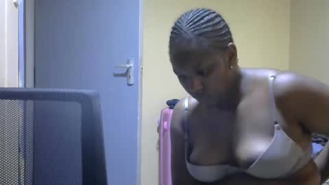 hairypussybigassy001 online show from 01-28-25, 08:57
