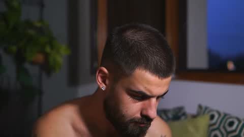 Snapshot of hairyrobxxx chatting on 09-12-25, 03:39 HairyRobXxX online show from 09-12-25, 03:39