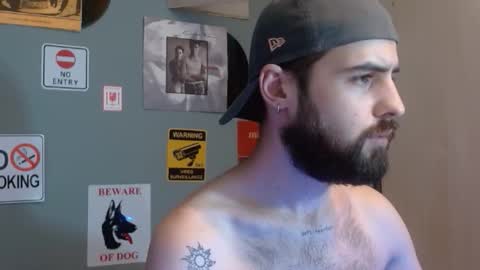 Snapshot of hairyrobxxx chatting on 02-20-26, 05:24 HairyRobXxX online show from 02-20-26, 05:24
