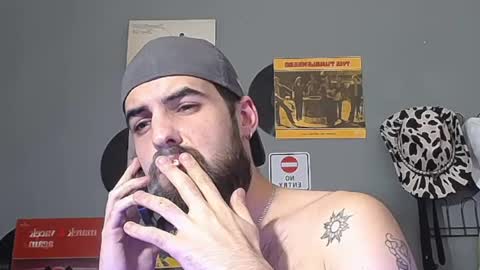 Snapshot of hairyrobxxx chatting on 02-26-26, 11:26 HairyRobXxX online show from 02-26-26, 11:26
