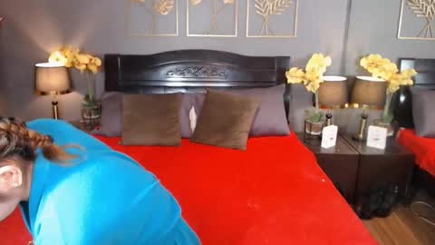 YOUR SIDECHIC HAILEY online show from 01-30-25, 08:21