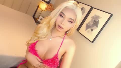 YOUR SIDECHIC HAILEY online show from 09-10-25, 11:32