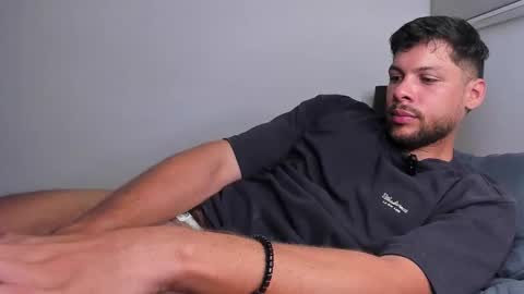 Independent       model  online show from 05-16-26, 12:40